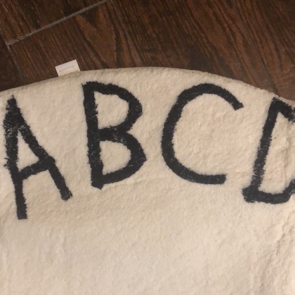 Circle Alphabet Rug - Picture 3 of 3